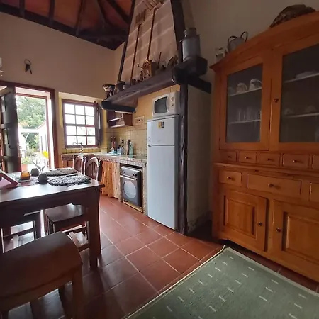 Welcoming House With Pool In San Cristóbal - 85 M² Casa de Férias *