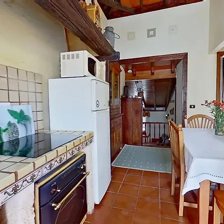 Casa de Férias Welcoming House With Pool In San Cristóbal - 85 M² *