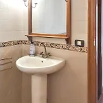 Welcoming House With Pool In San Cristobal - 85 M² *