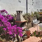Welcoming House With Pool In San Cristobal - 85 M² * 라 라구나