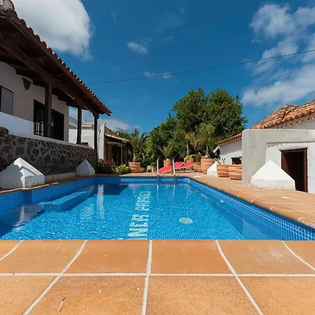 Casa vacanze Welcoming House With Pool In San Cristobal - 85 M² *
