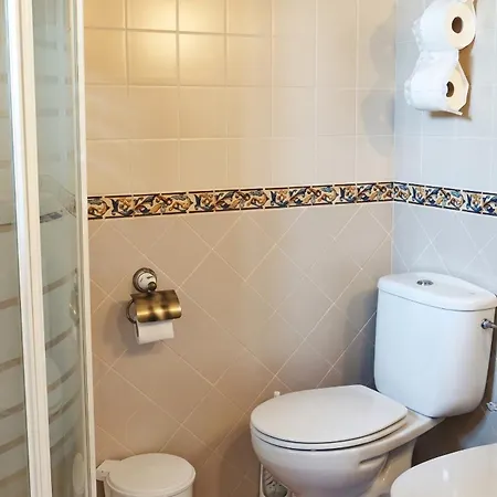 Welcoming House With Pool In San Cristobal - 85 M² *