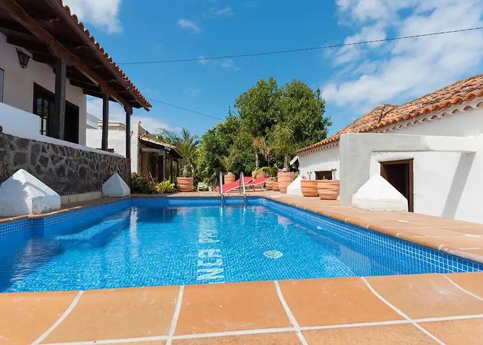 Welcoming House With Pool In San Cristobal - 85 M² 펜션