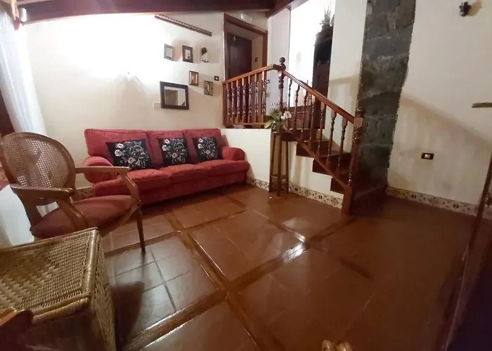 Welcoming House With Pool In San Cristobal - 85 M² 펜션
