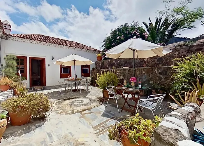 Nyaraló Welcoming House With Pool In San Cristobal - 85 M² La Laguna